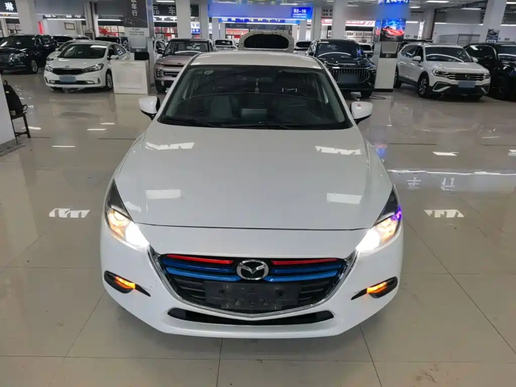 Mazda 3 Axela 2019