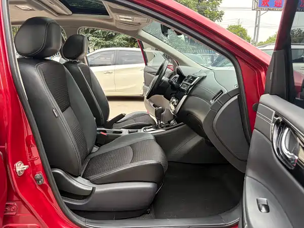 Nissan Tiida 2020