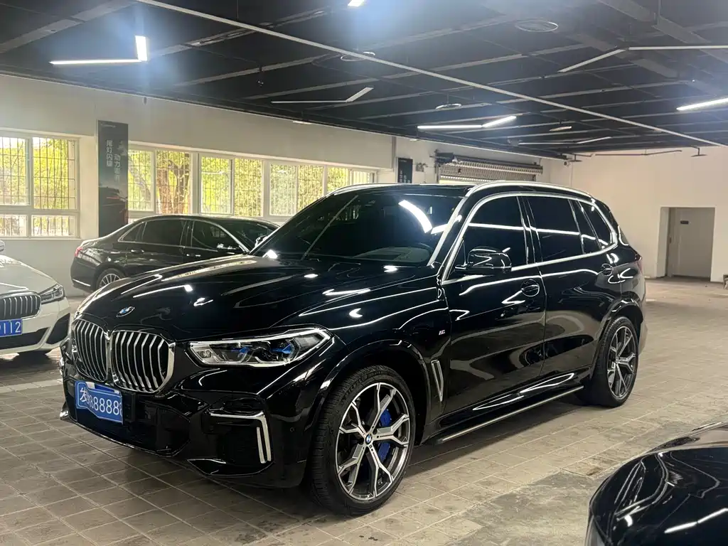 BMW X5 2023 — фото 1