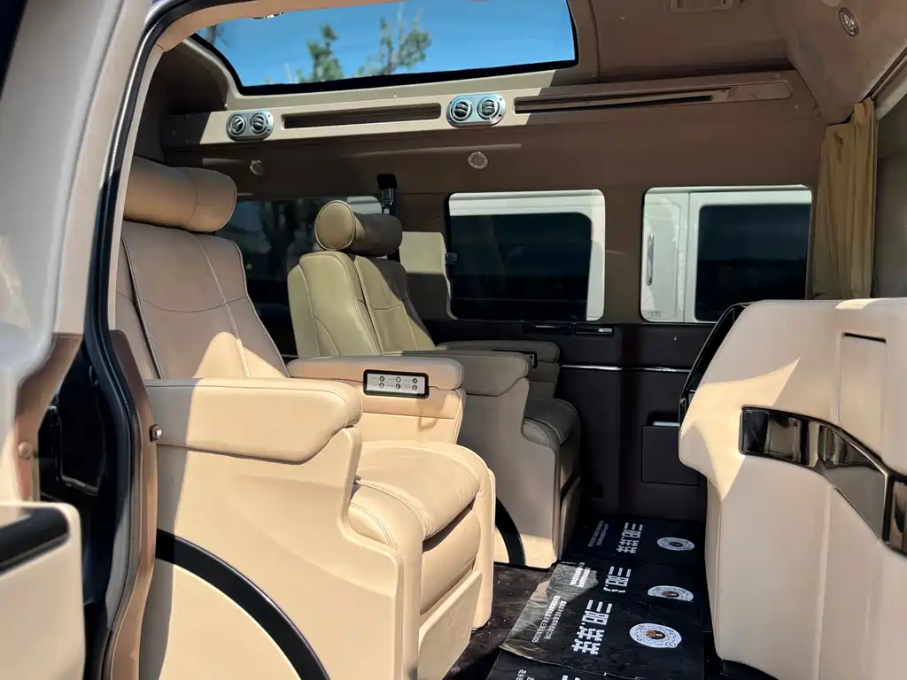GMC Savana 2015 — фото 12