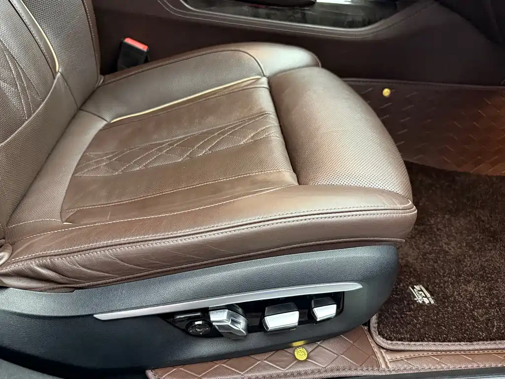 BMW 7 Series 2016 — фото 22