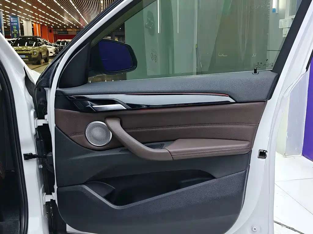 BMW X1 2022 — фото 10