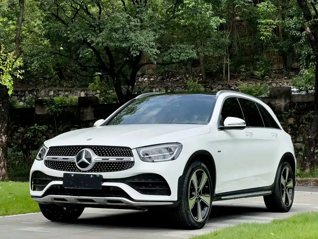 Mercedes-Benz GLC 2023