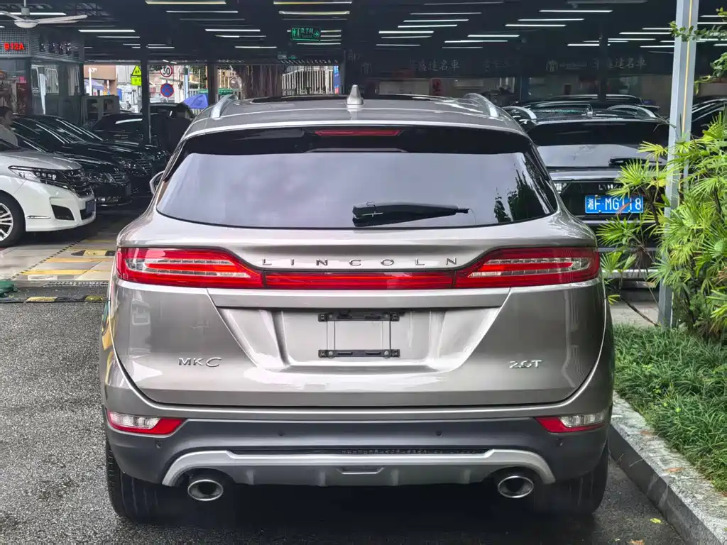 Lincoln MKC 2017 — фото 9