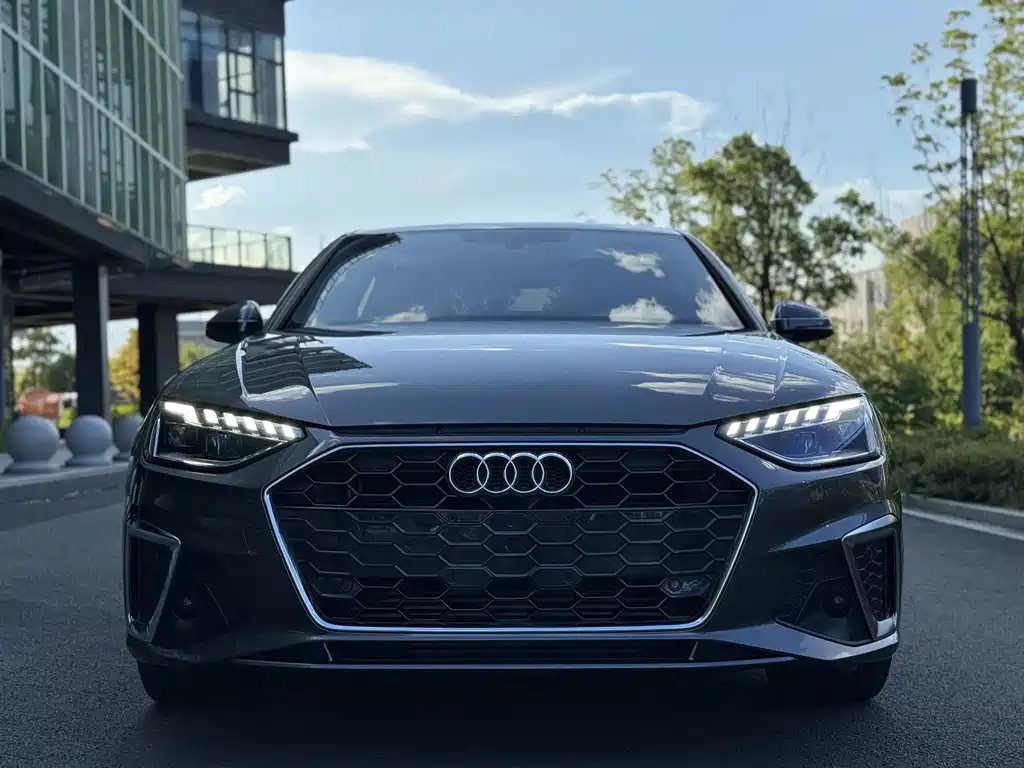 Audi A4L 2023