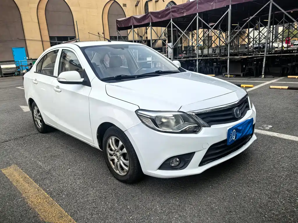 Changan V3 2016 — фото 3
