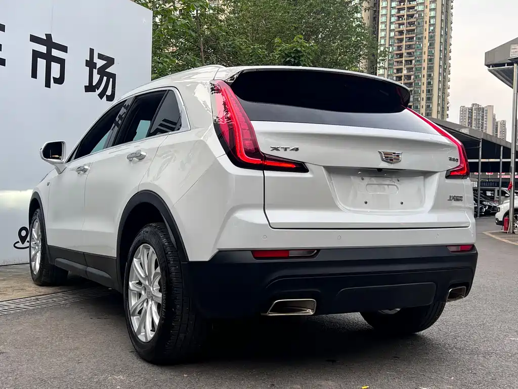 Cadillac XT4 2020 — фото 34