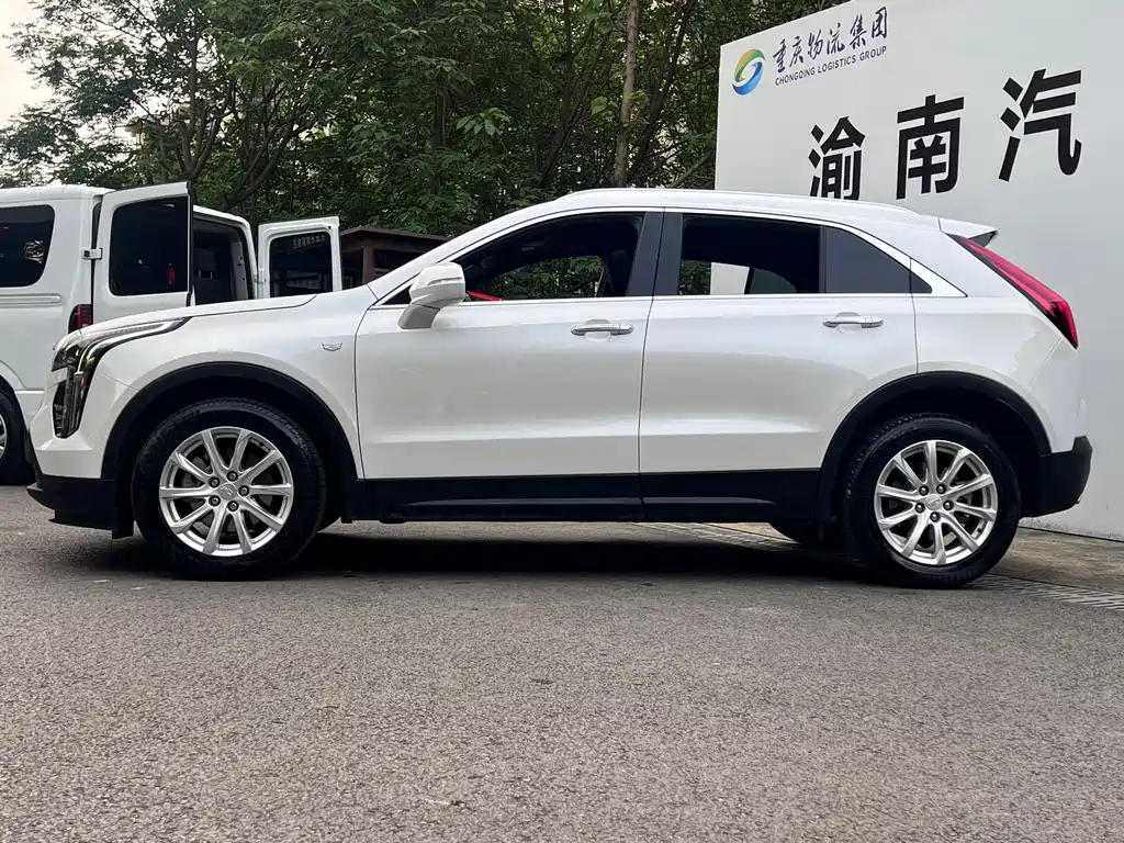 Cadillac XT4 2020 — фото 31