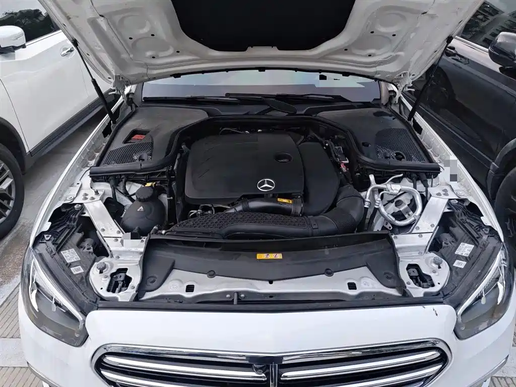 Mercedes-Benz E-Class 2022 — фото 21