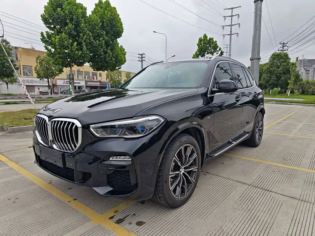 BMW X5 2020 — фото 1