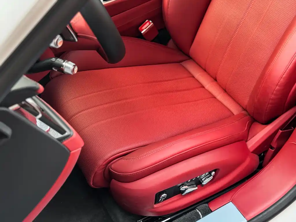 Bentley Flying Spur 2022 — фото 10