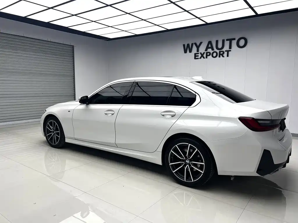 BMW 3 Series 2023
