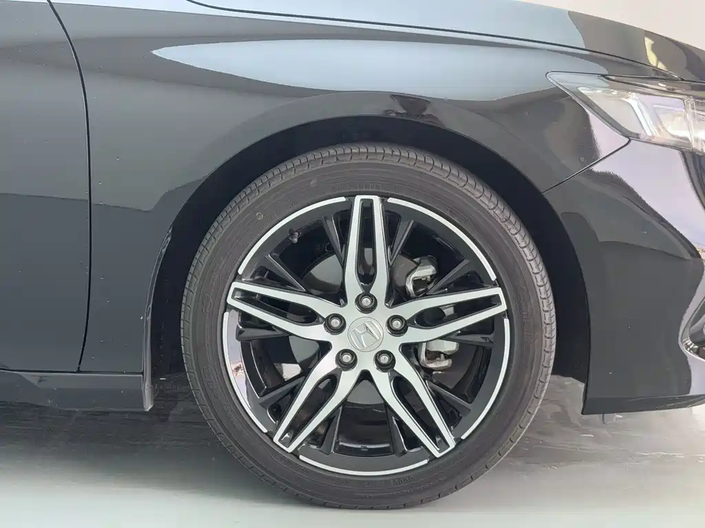 Honda Accord 2022 — фото 11