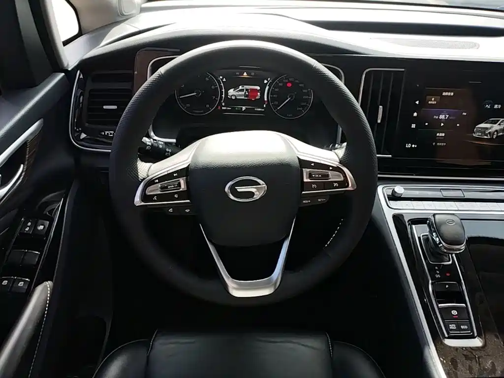 GAC Motor Trumpchi M8 2023 — фото 11