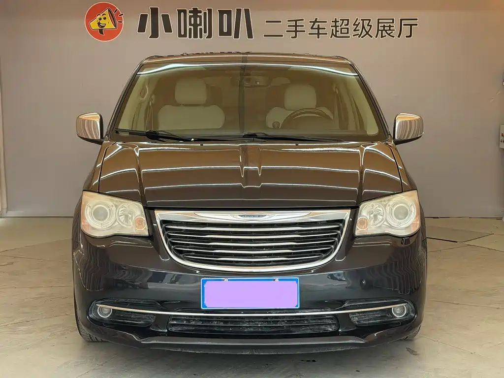 Chrysler Grand Voyager 2014 — фото 2