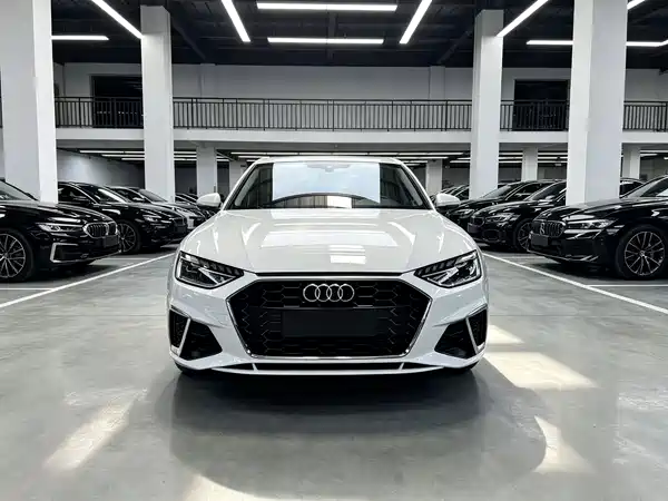 Audi A4L 2021