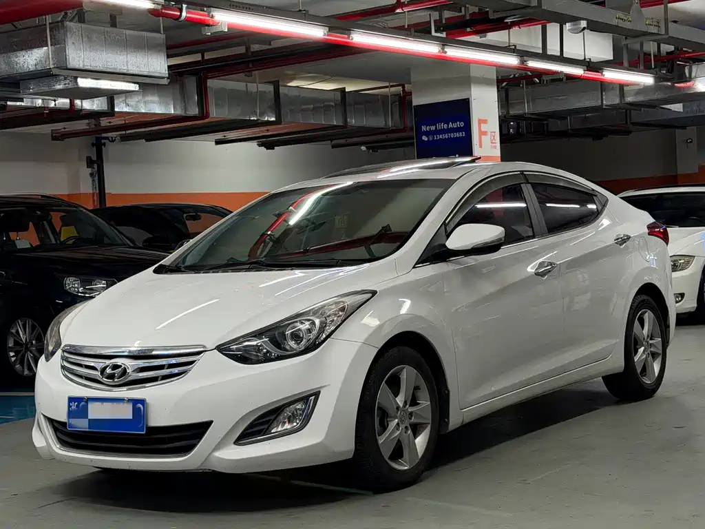 Hyundai Elantra 2013