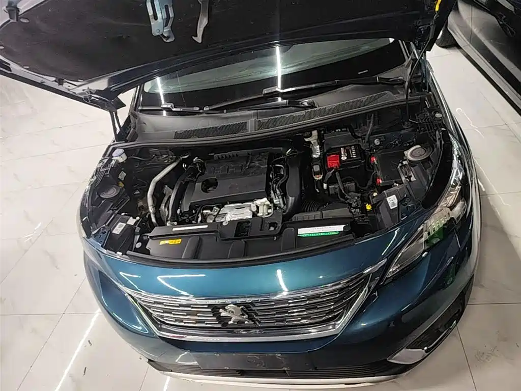 Peugeot 5008 2018 — фото 20