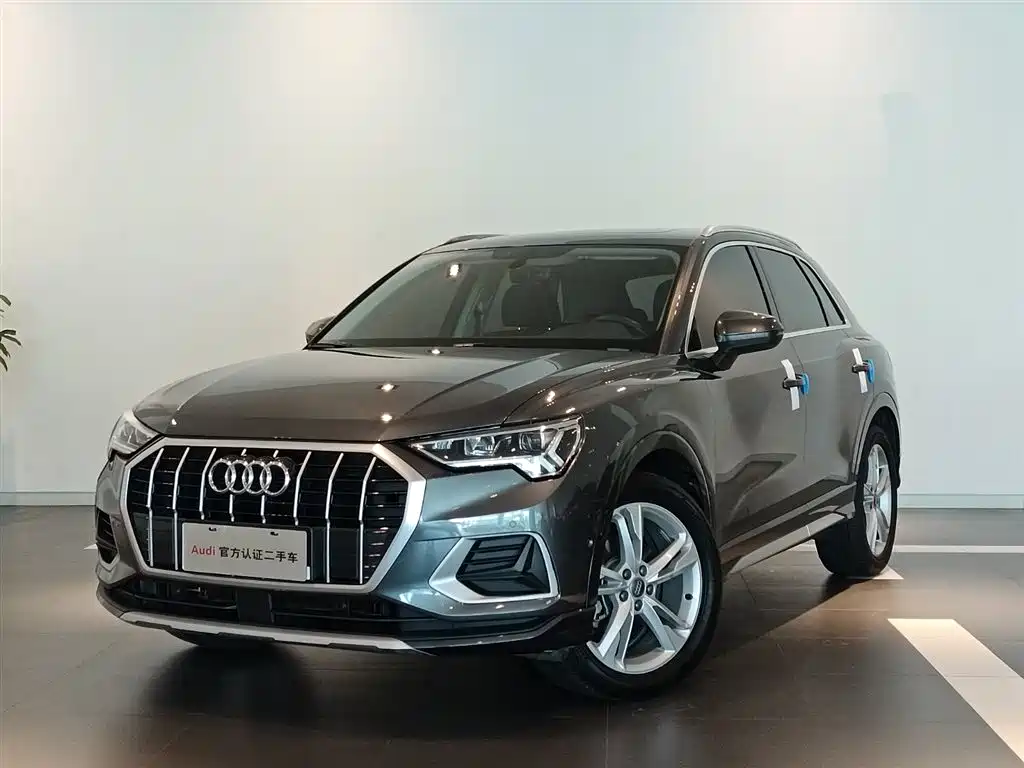Audi Q3 2021 — фото 1