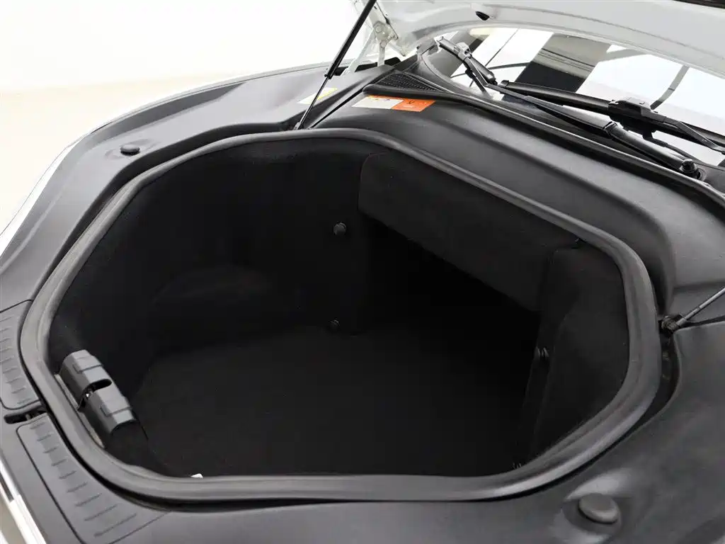 Tesla Model S 2015 — фото 18