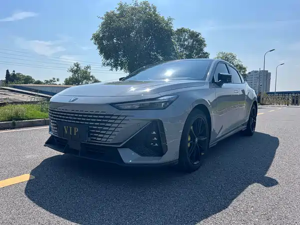 Changan UNI-V 2022