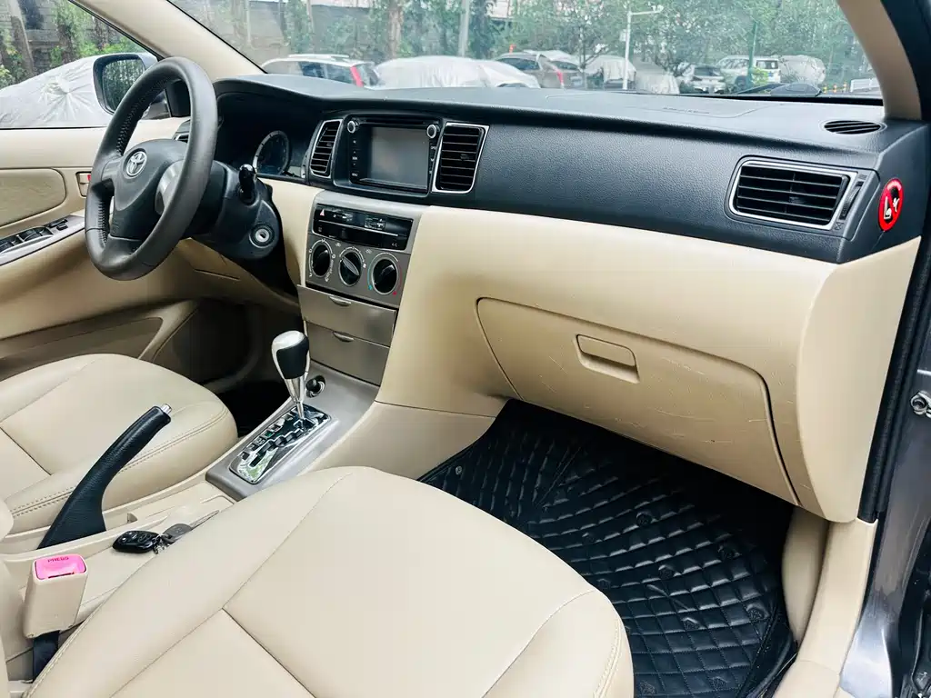 Toyota Corolla 2015 — фото 12