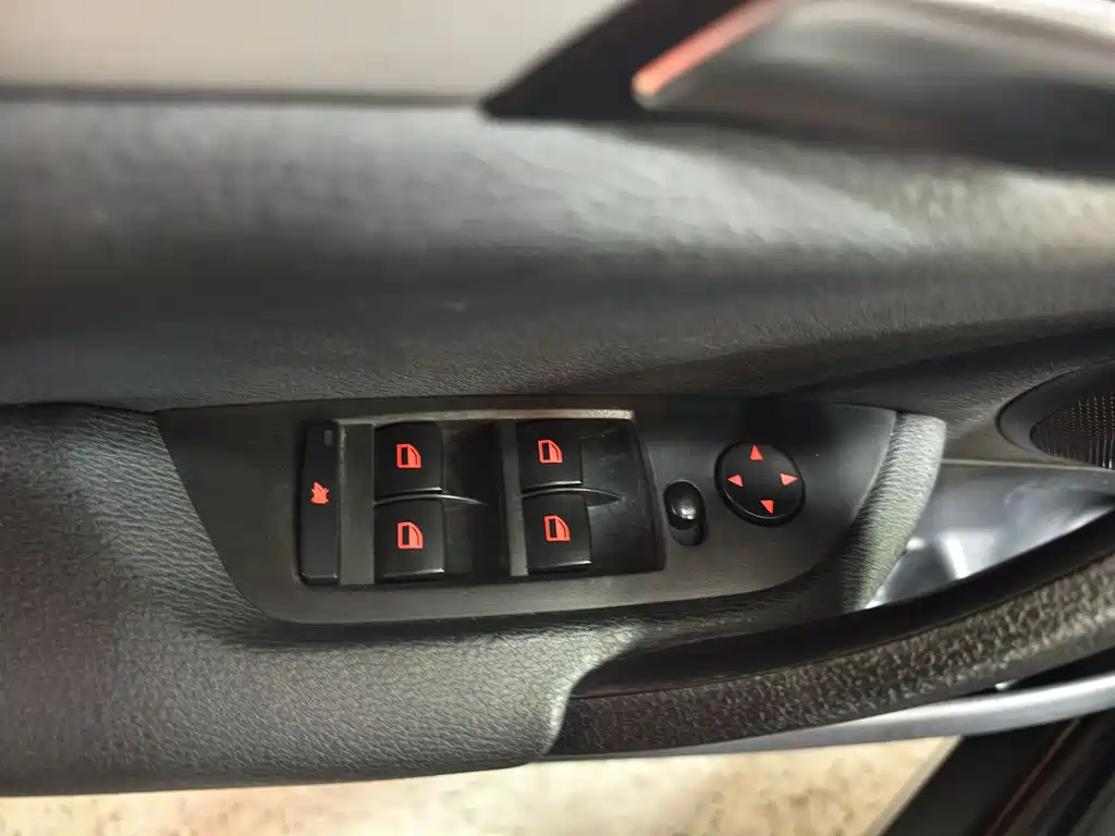 BMW X1 2015 — фото 14