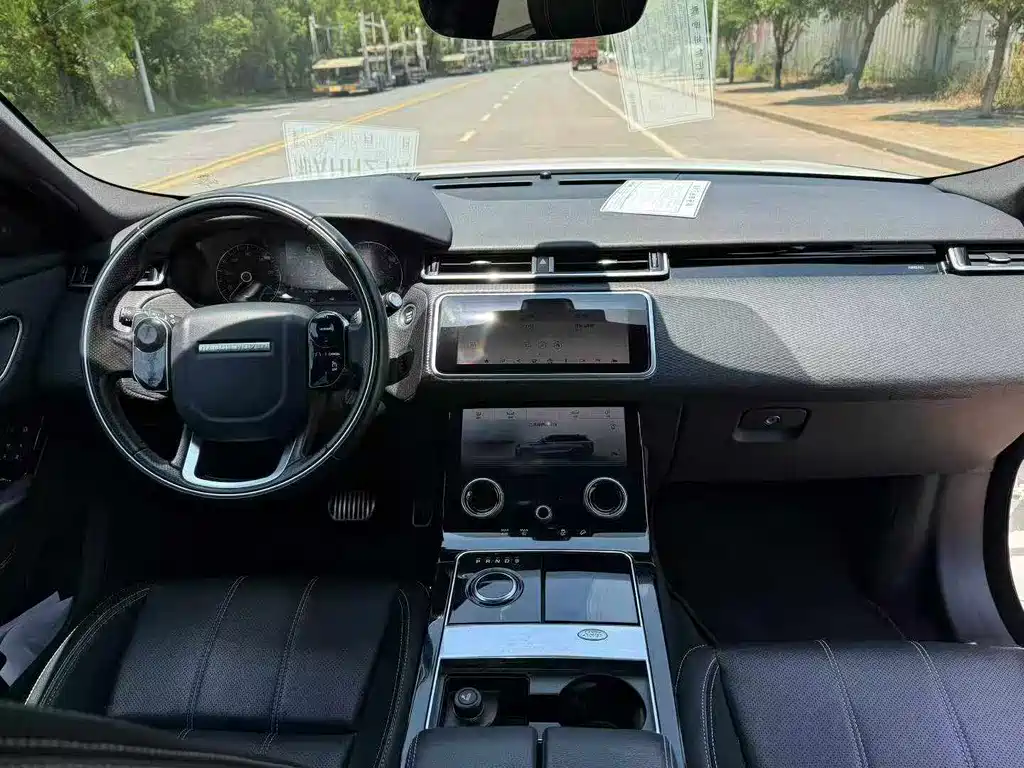 Land Rover Range Rover Velar 2018 — фото 7