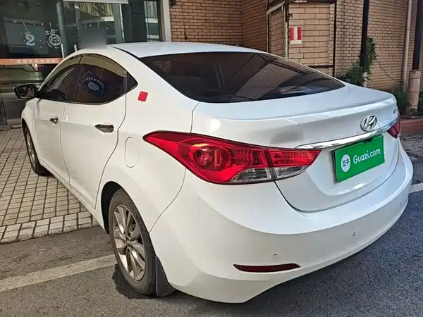 Hyundai Elantra Langdong 2015