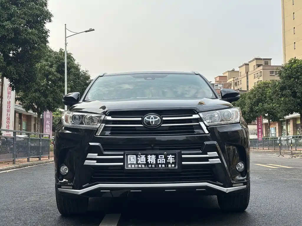 Toyota Highlander 2019 — фото 2