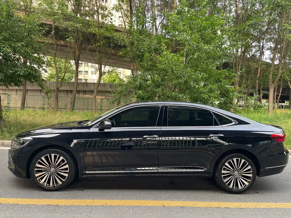 Volkswagen Passat 2019 — фото 4