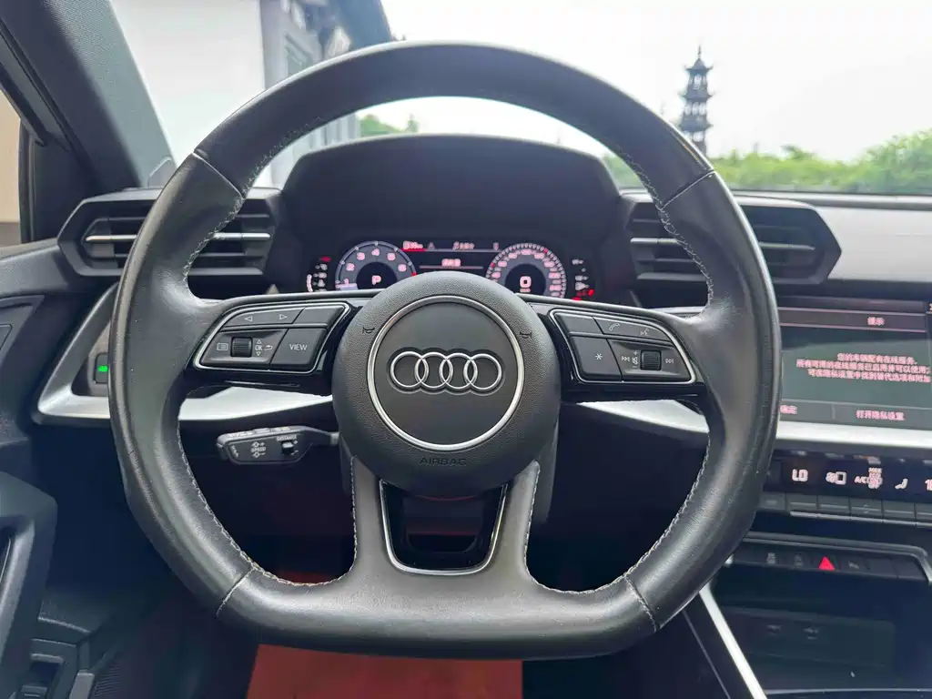 Audi A3 2022 — фото 15