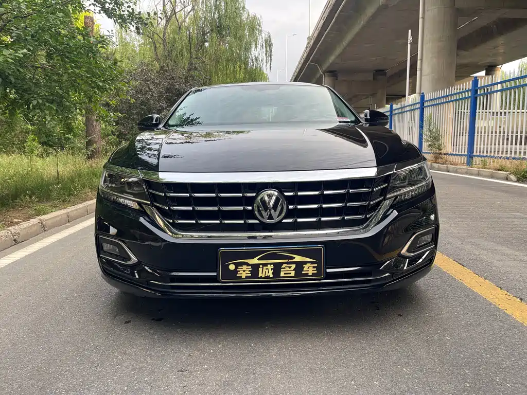 Volkswagen Passat 2019 — фото 2