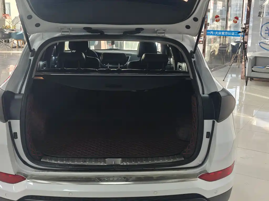 Hyundai Tucson 2016 — фото 11