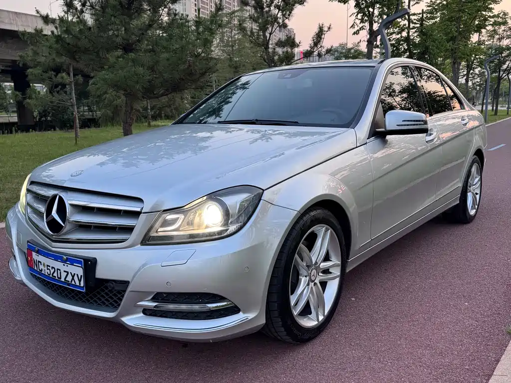 Mercedes-Benz C-Class 2013 — фото 1