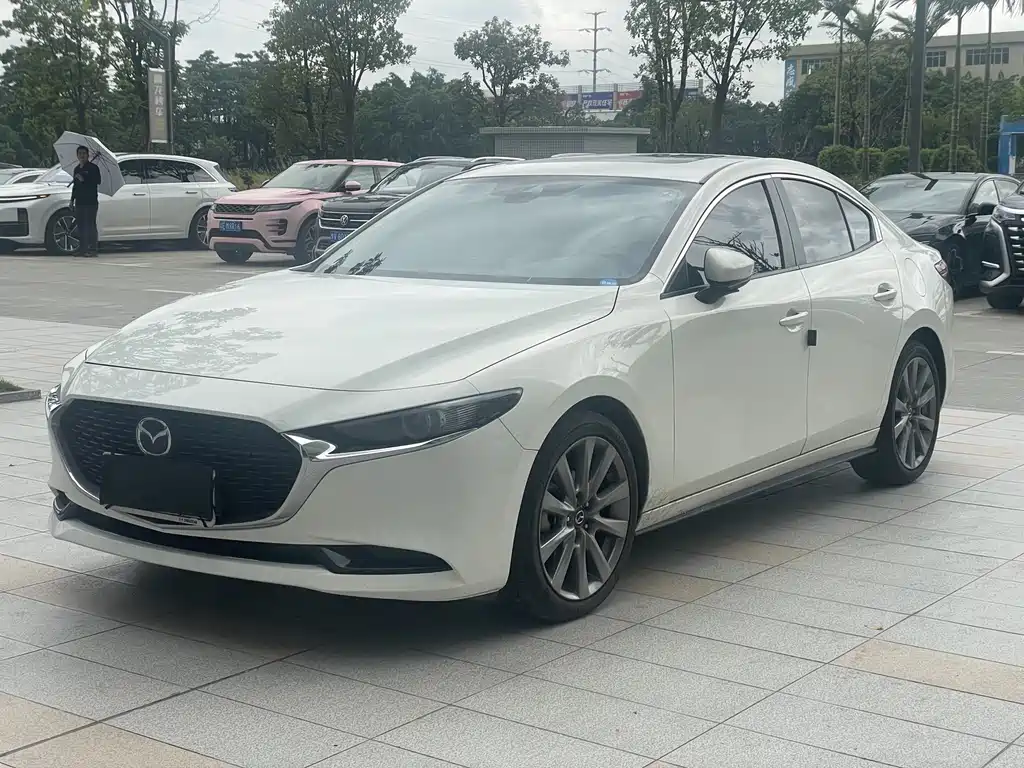 Mazda 3 Axela 2025