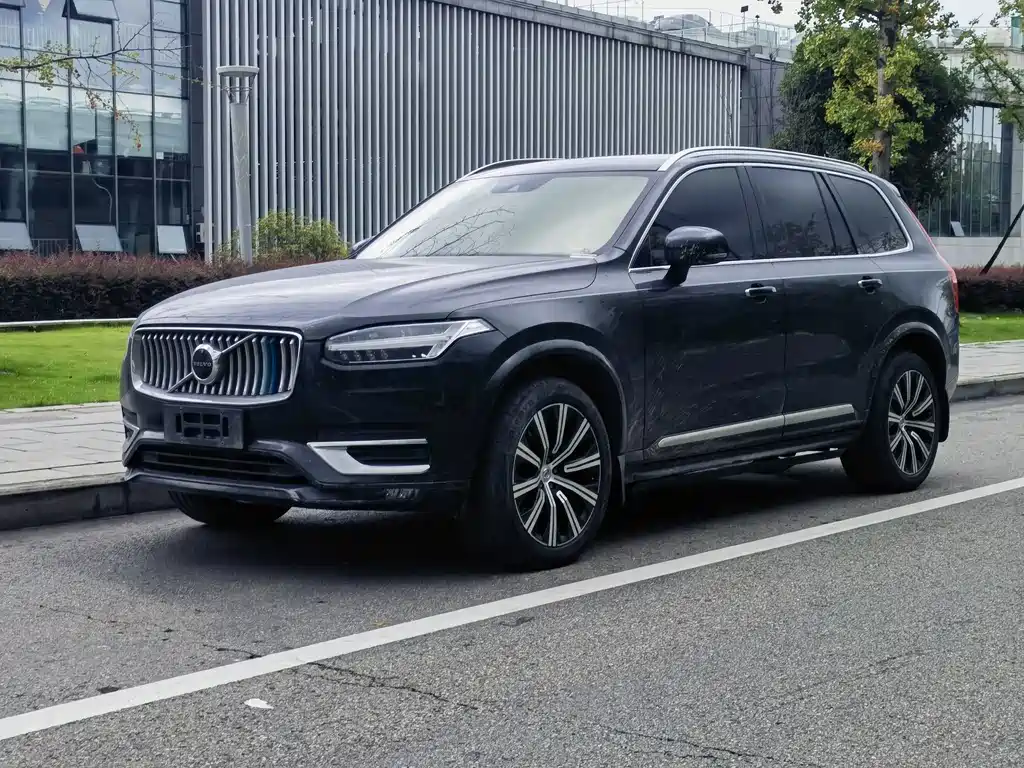 Volvo XC90 2021 — фото 1