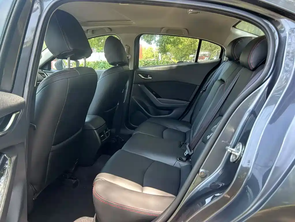 Mazda 3 Axela 2017