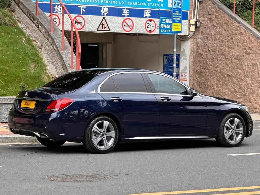 Mercedes-Benz C-Class 2020 — фото 4