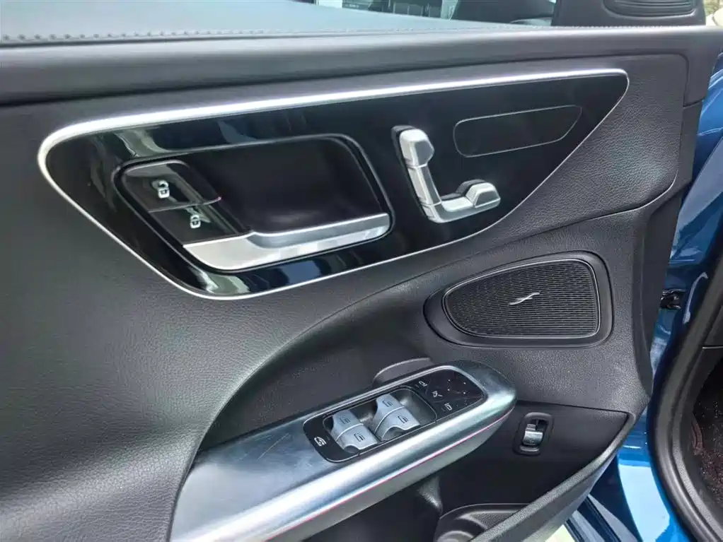 Mercedes-Benz C-Class 2021 — фото 15