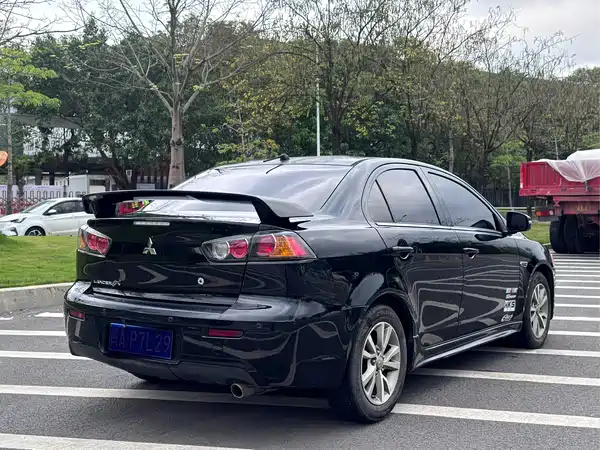 Mitsubishi Lancer EX 2017