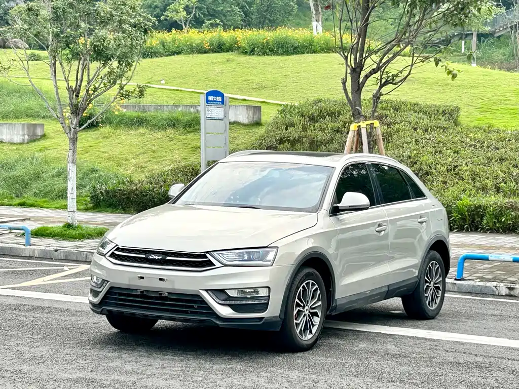 Zotye SR7 2018 — фото 1