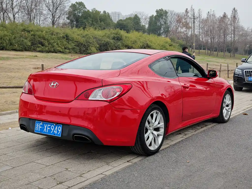 Hyundai Genesis Coupe 2012 — фото 15