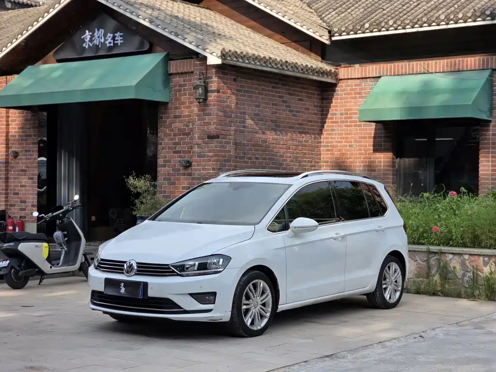 Volkswagen Golf Jialu 2018 — фото 1