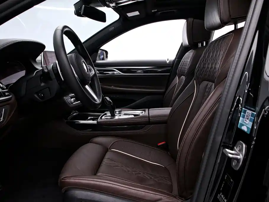 BMW 7 Series 2020 — фото 12
