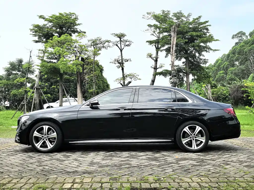 Mercedes-Benz E-Class 2020 — фото 4