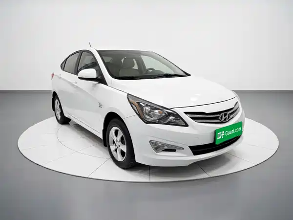 Hyundai Accent 2015