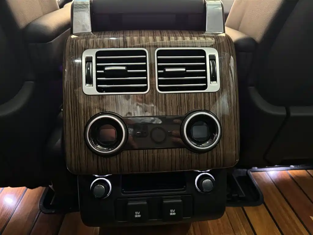 Land Rover Range Rover 2019 — фото 13