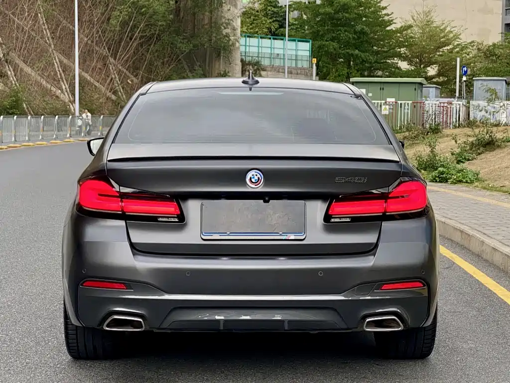 BMW 5 Series 2022