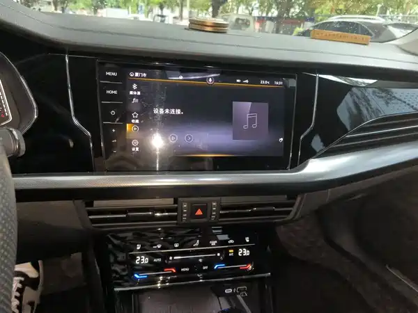 Volkswagen Passat 2022